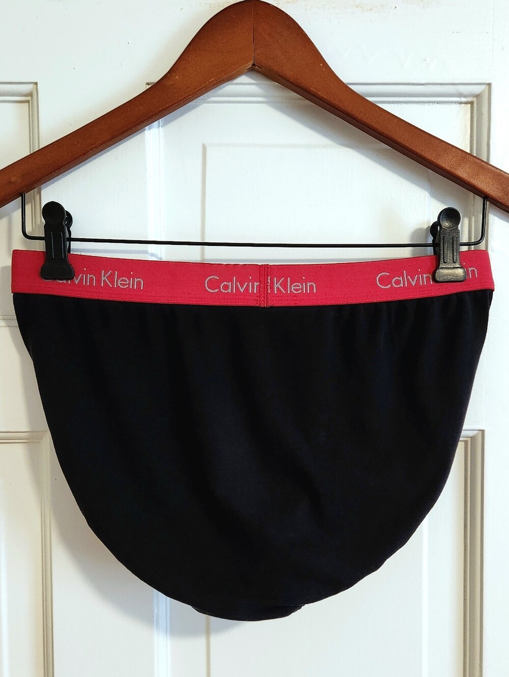 💋Calvin Klein Icon💋 - Black Brief w/Red Waistband - Picture 2 of 9